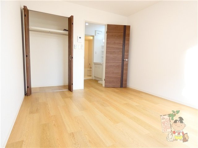 Ｃｒｅｓｔ(クレスト)の居間・リビング