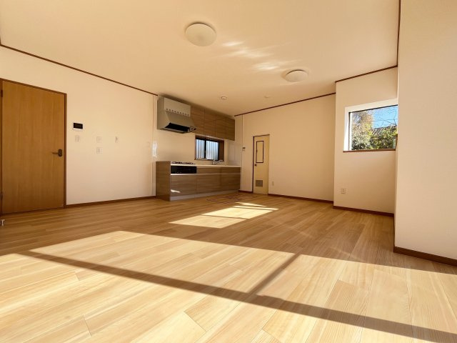 【居間・リビング】 | 大里郡寄居町大字用土　中古戸建