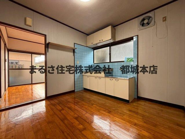 植村貸家の洋室