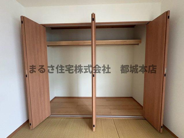 植村貸家の収納