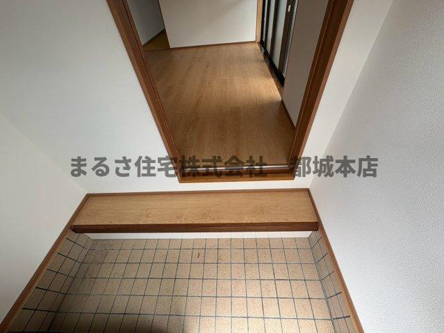 植村貸家の玄関