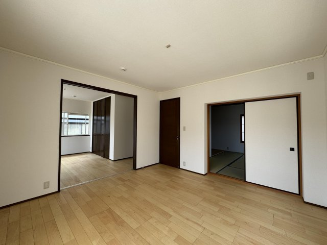 高知市福井町　中古戸建ての洋室