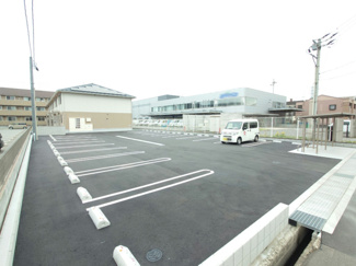 【駐車場】 | プランドール　イサコ | カースペースがあります
