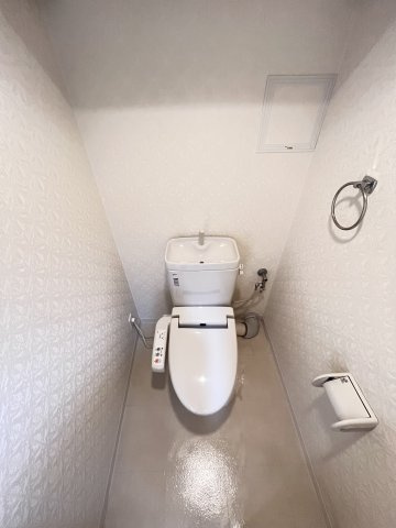 大阪市城東区蒲生３丁目の賃貸マンションのトイレ