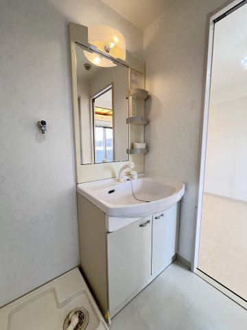 大阪市城東区蒲生３丁目の賃貸マンションの洗面所