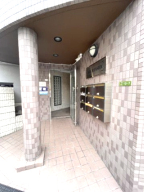 【エントランス】 | アークマンション | 清潔なエントランスです