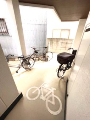【その他共用部分】 | アークマンション | 駐輪場です