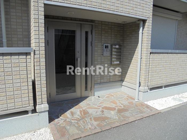 サニーホームズのエントランス