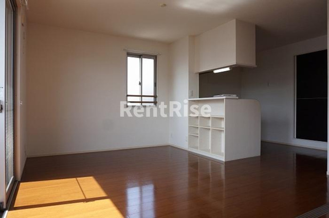 サニーホームズの居間・リビング