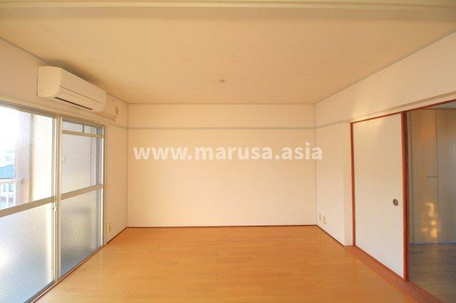 ユウネクスト小松の居間・リビング