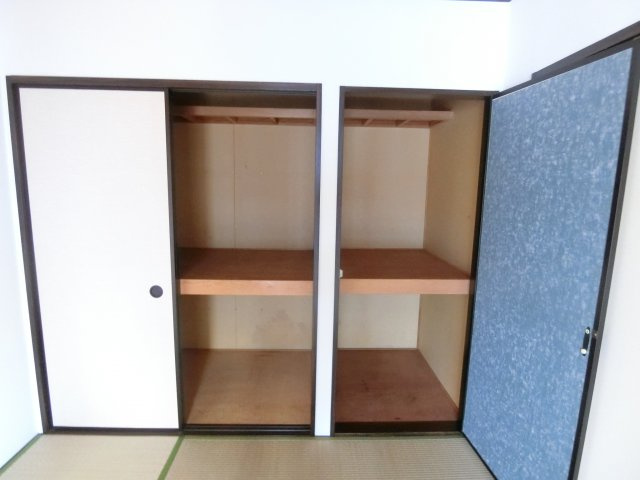 アーバンハイツⅡの収納|同物件別部屋