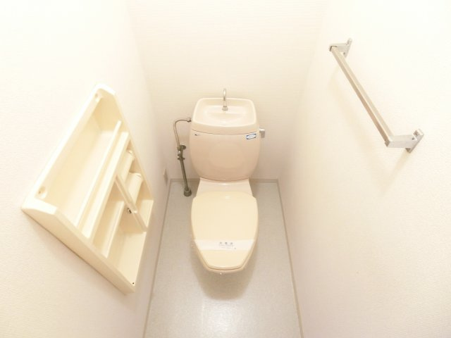 アーバンハイツⅡのトイレ|同物件別部屋