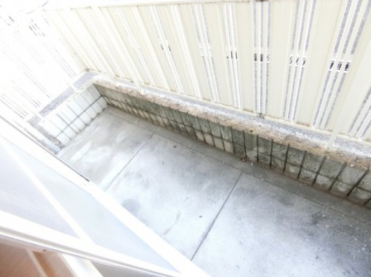 アーバンハイツⅡのバルコニー|同物件別部屋