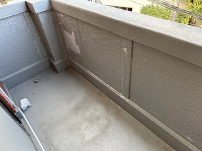 【バルコニー】