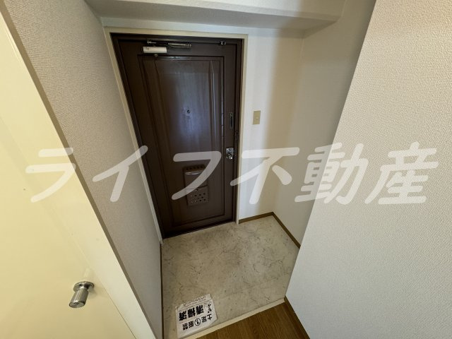 グランドシャトー山本の玄関|落ち着いた玄関です