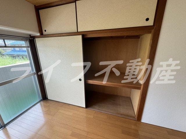 グランドシャトー山本の収納|便利な収納スペースです