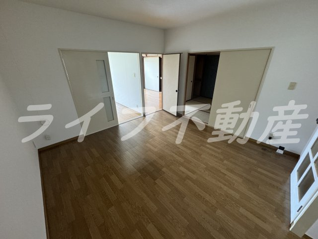 グランドシャトー山本の居間・リビング|ゆったり過ごせるリビングです