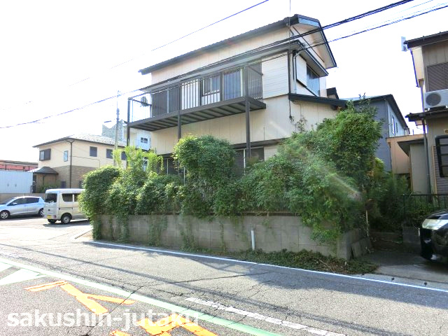 検見川町３丁目　売地の外観|検見川町３丁目　売地　東南×南西角地　丁度いい約33坪　古家あり　建築条件なし