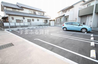 【駐車場】