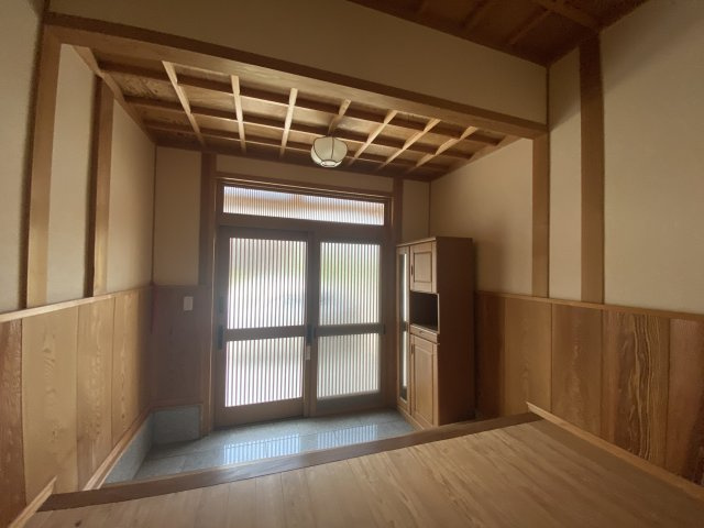 【玄関】 | 菊池市片角 | ☆来客対応もできそうなほどのゆとりある玄関スペース☆