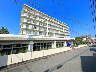 【外観】 | ◆◇横浜大口ハウス◇◆ | ◆爽やかな青空の下に贅沢なほどに降り注ぐ陽光、豊かな居住性と、クオリティが見事に調和した住空間は、住まうことの喜びを感じさせてくれます。