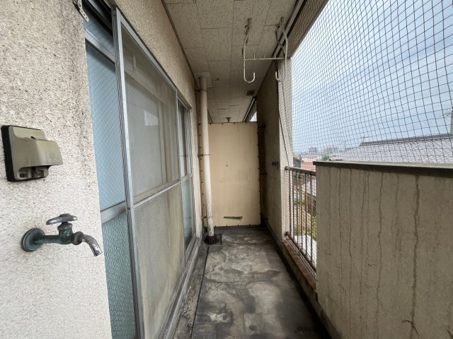 コンフォート　ヴィアーノのバルコニー