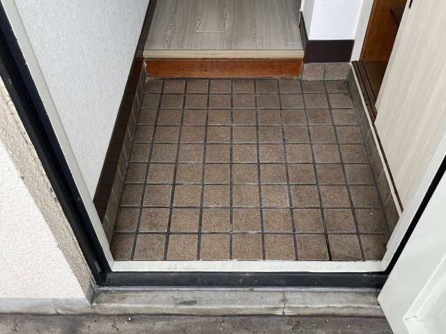 コンフォート　ヴィアーノの玄関