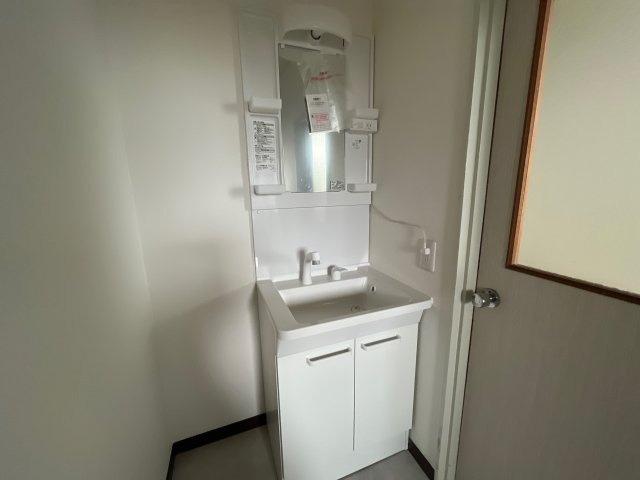 コンフォート　ヴィアーノの洗面所