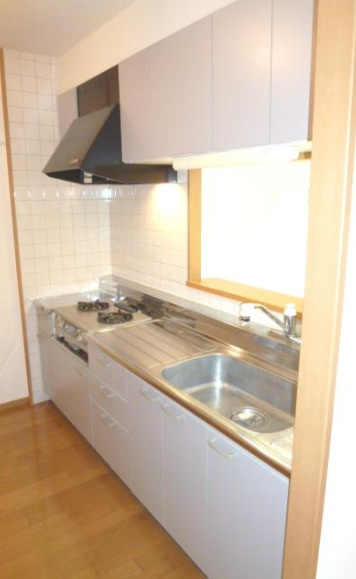 ステラコート弐番館のキッチン|お料理しやすいキッチンです