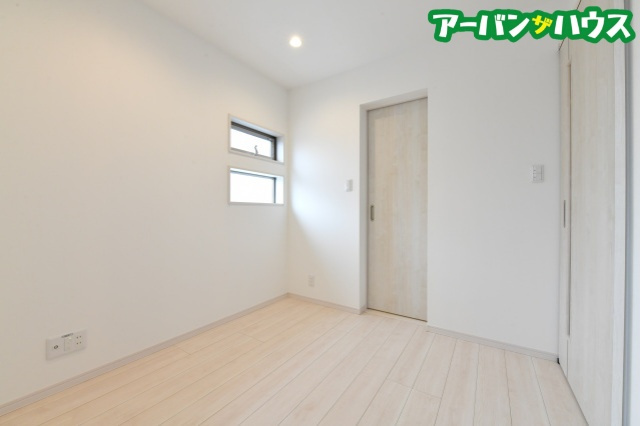 REGALEST門田屋敷の居間・リビング