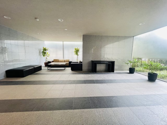 リゾセントラルコート東陽町のエントランス|エントランスホール
