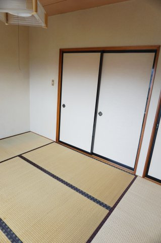 【和室】 | エスティハイツ | 南側