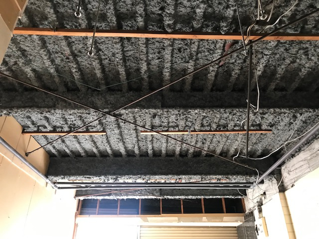 世田谷区松原１丁目の店舗一部