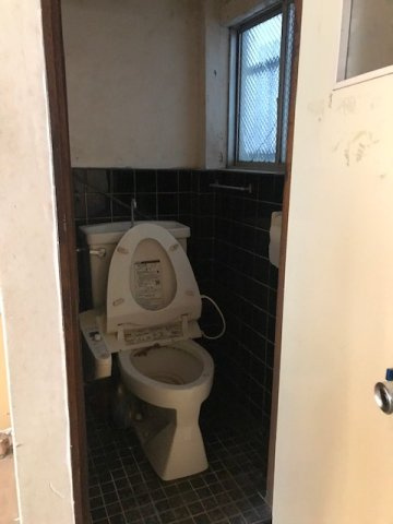 世田谷区松原１丁目の店舗一部