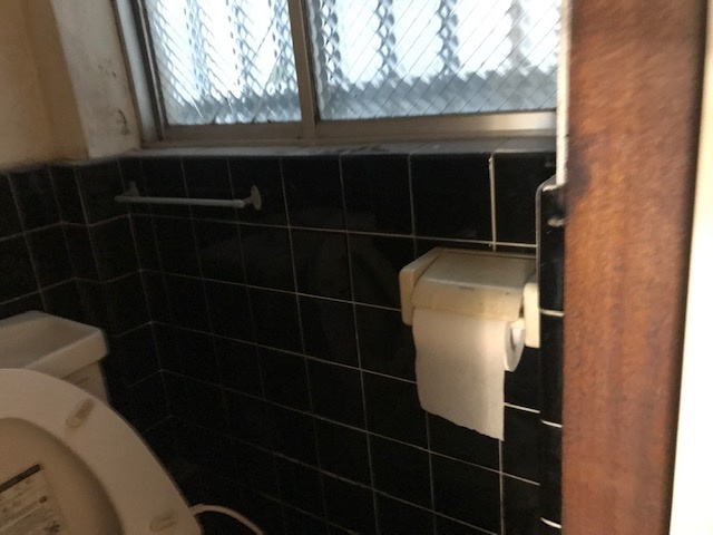 世田谷区松原１丁目の店舗一部