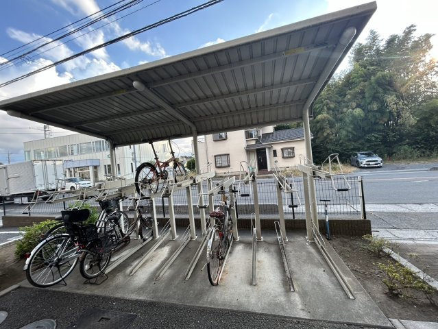 プラシード上野田のその他共用部分|駐輪場もあります