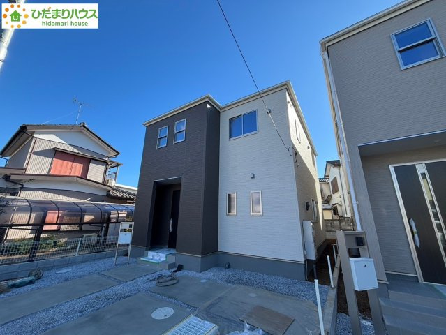 蓮田市閏戸　第4　新築一戸建て　リーブルガーデン　01の外観