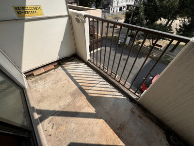 【バルコニー】 | ホワイトパレス黄金