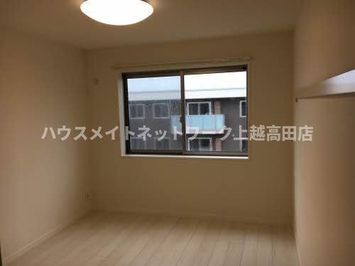 マストテラス上越春日野 Ｂの洋室|洋室7.3帖