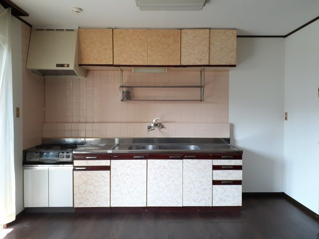 テラスコート野口のキッチン|お料理しやすいキッチンです