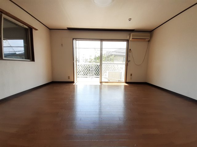 テラスコート野口の洋室|広々とした洋室です