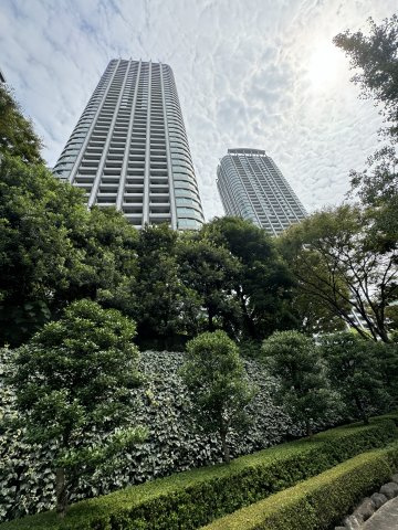 東京ツインパークスレフトウィングの外観