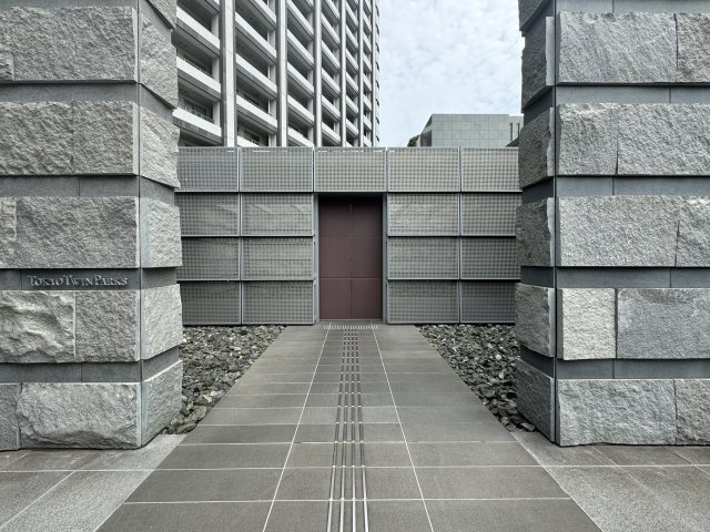 東京ツインパークスレフトウィングの外観