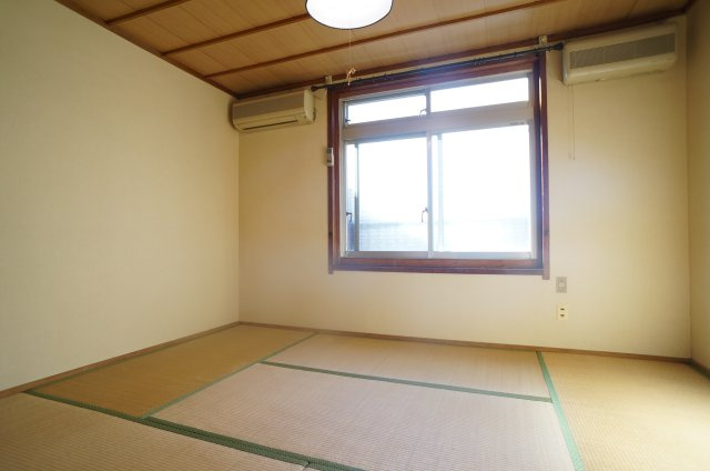 三和マンションの和室