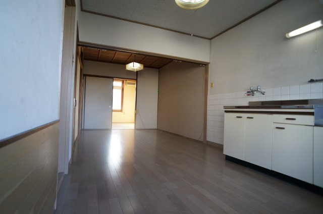 三和マンションの居間・リビング