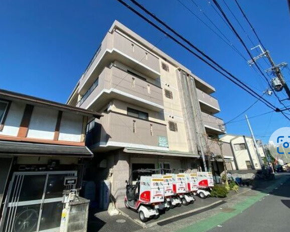 草津市草津１丁目の店舗一部の外観