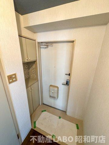 ミタカホーム８番の玄関