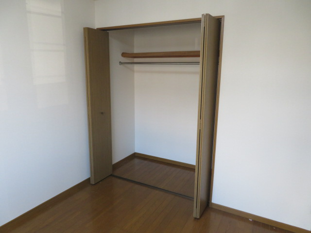 ジュネス香呂の収納