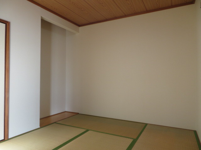 ジュネス香呂の子供部屋