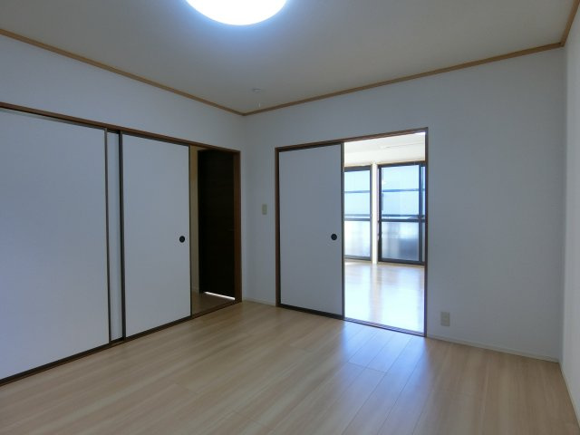 グッドワンの洋室